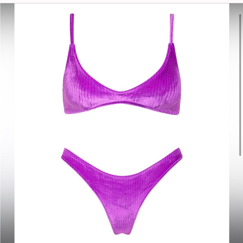 Triangl NWT MAIA - COVA PURPLE VELVET (NWT
SCOOP BIKINI SET